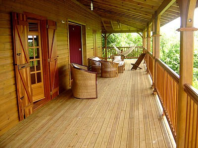 galerie de maison bois en Guadeloupe